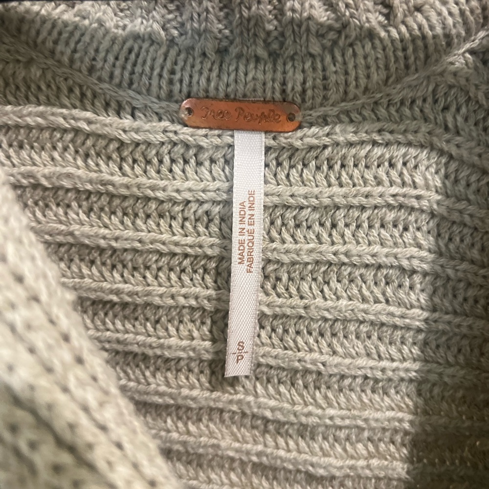 Free people sweater. Used but great condition.